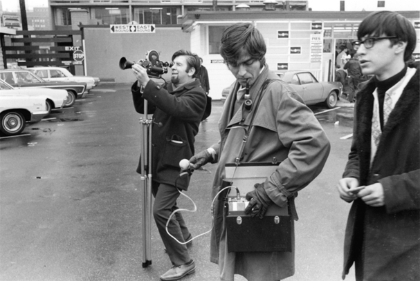 Intermedia protest bus